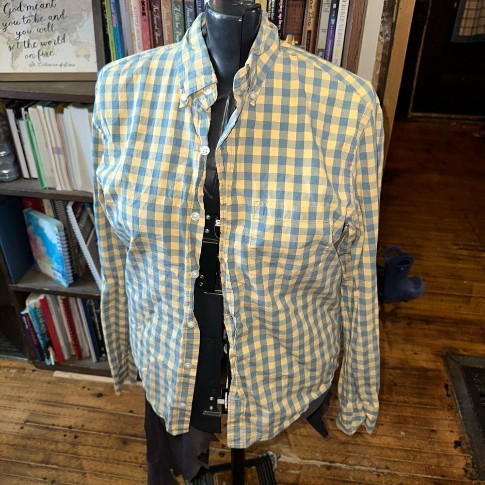 J Crew yellow & gray checked slim flex washed M button down shirt